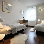 One Luxury Lejlighed *