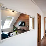 One Luxury Lejlighed *