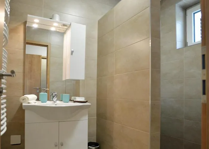 One Luxury 埃格尔