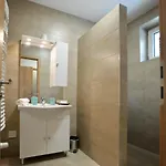 One Luxury 埃格尔