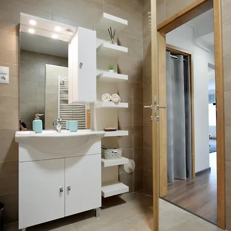 Lägenhet One Luxury Eger